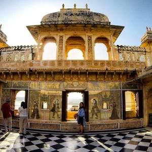 Meet your Posher, Meta-margret